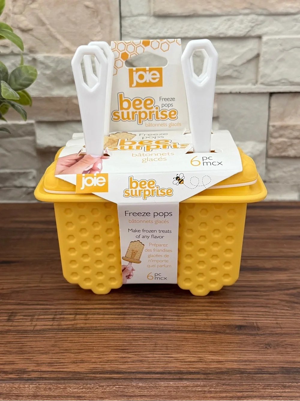 🆕 Joie Bee Surprise Yellow Freeze Pop Honeycomb Mold with White Handles - 6 Pack